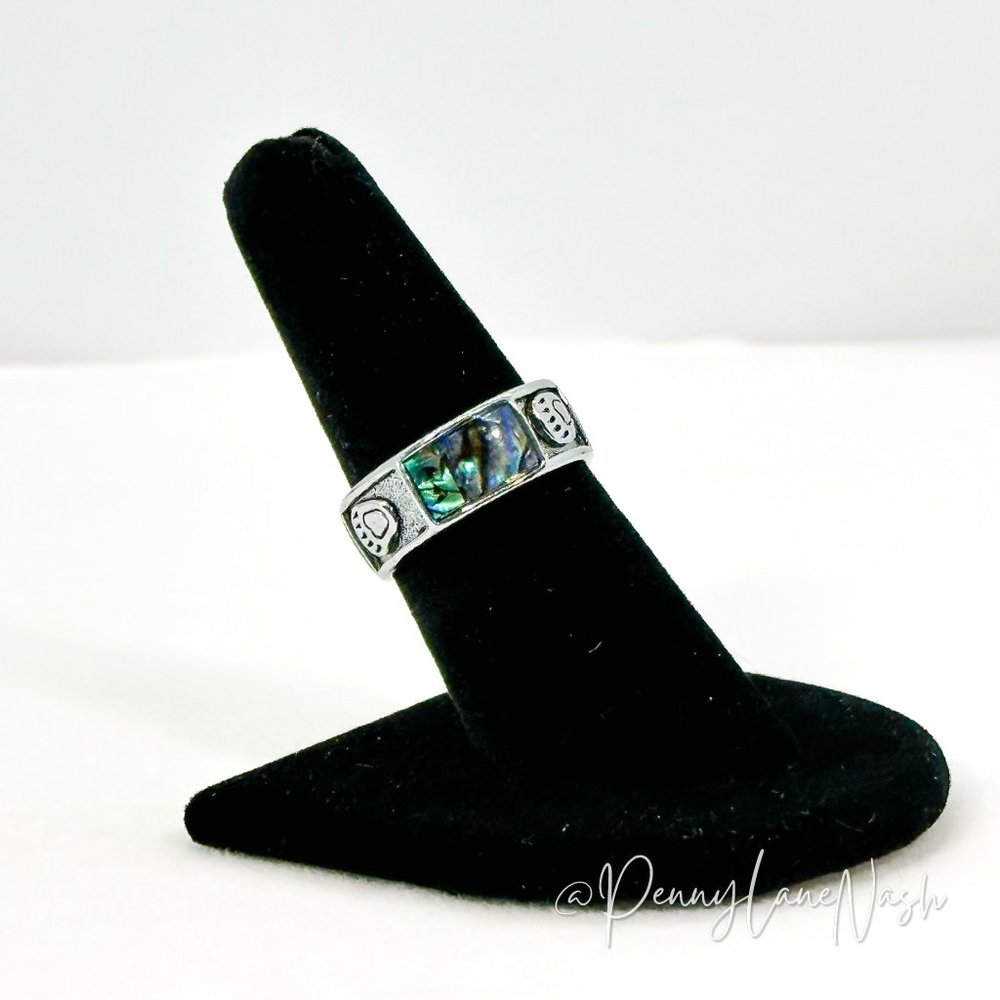Vintage Irridecent Stone with Bear Paws Ring in Silver Metal - Picture 2 of 6
